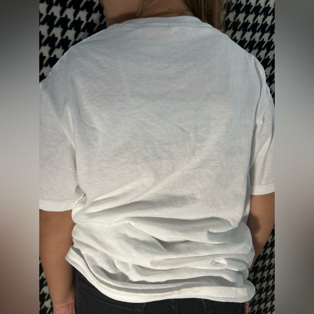 White AkunaMatata Tee